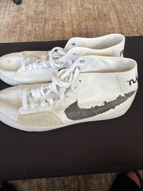 Nike SB BLZR court mid